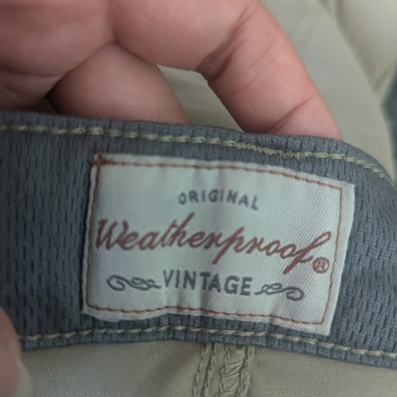 Khaki Weatherproof Vintage Shorts - Picture 3 of 3